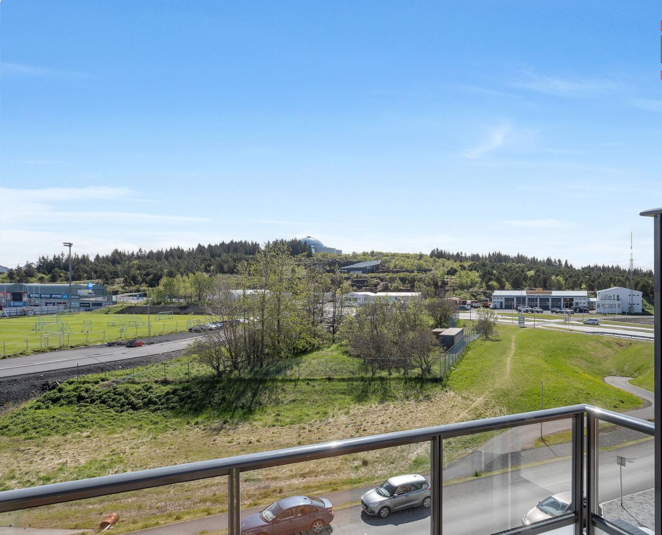 402-svalir2025-08-11-13-36-02106689.png