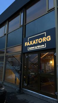 Faxafen 10 - Foto