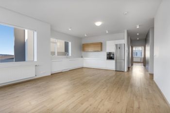 Holtsvegur 41 - Mynd