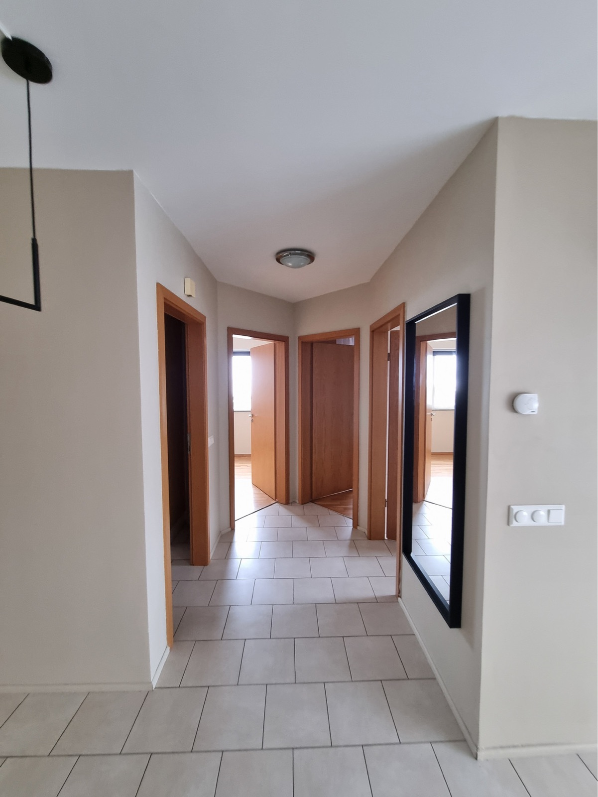9f3e69b9-cdfa-41e6-8700-9b921d0c4d612026-10-13-18-52-47573066.jpeg
